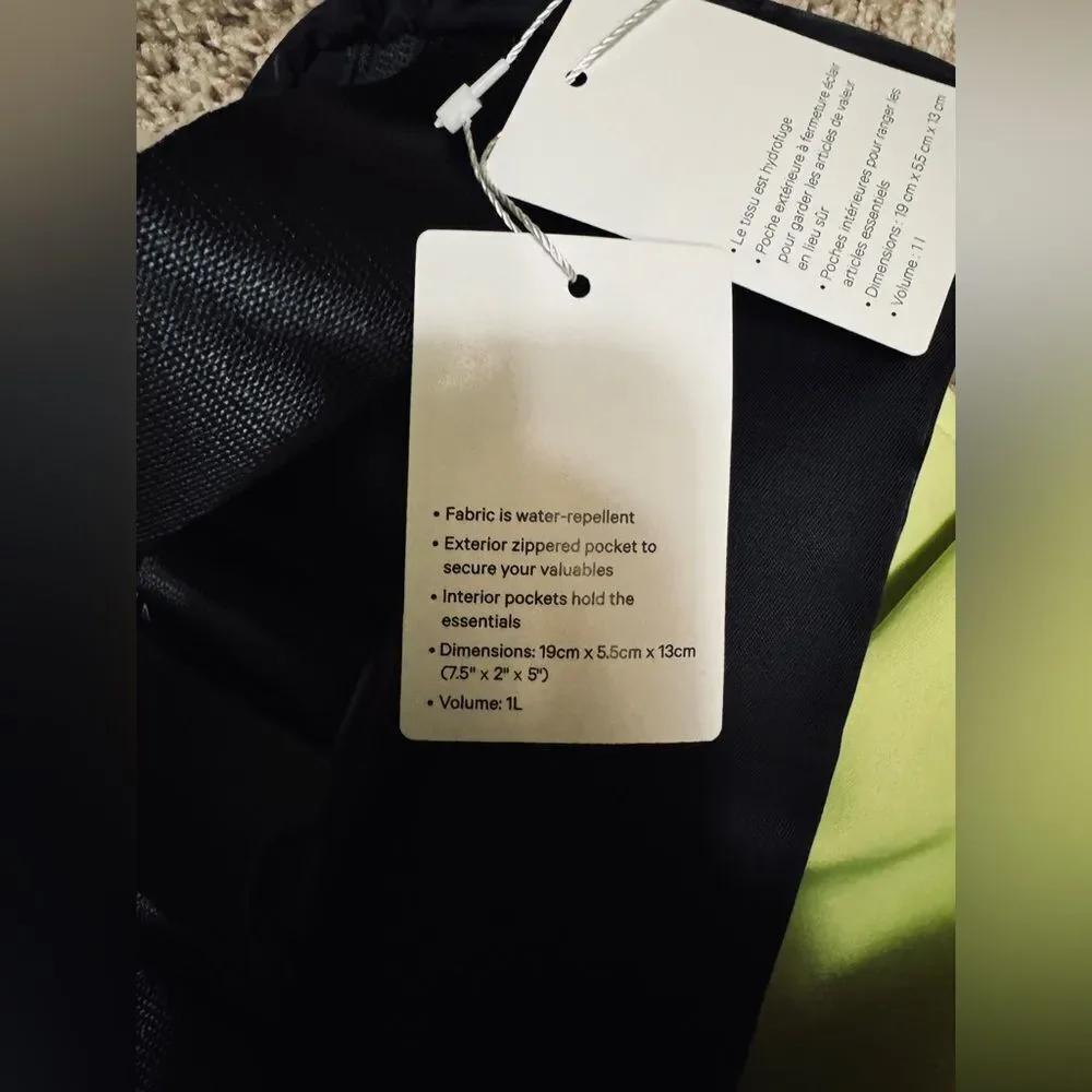Lululemon Everywhere Belt Bag *Crinkle Nylon 1L Black - Picture 10 of 10